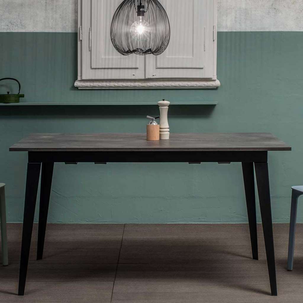 Esszimmer Tisch in Beton Grau und Schwarz ausziehbar
