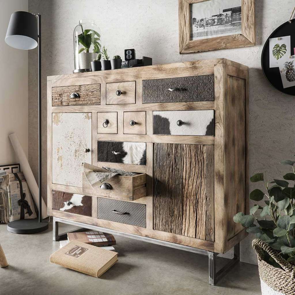 Große Kommode aus Mangobaum Recyclingholz Ethno Muster