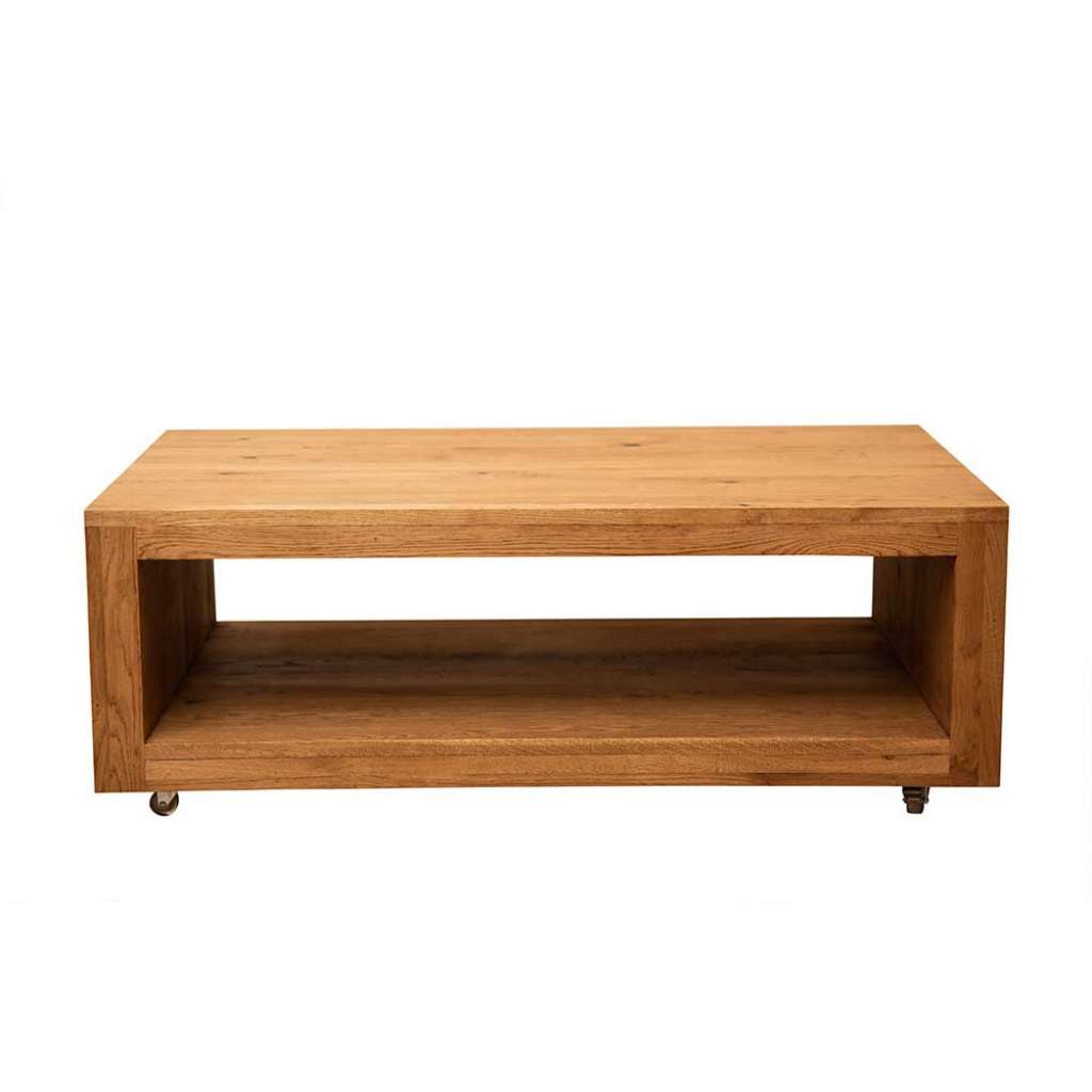 Couchtisch aus Eiche Massivholz geölt auf Rollen
