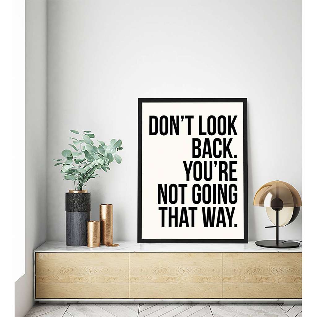 home24 Bild Dont look Back..