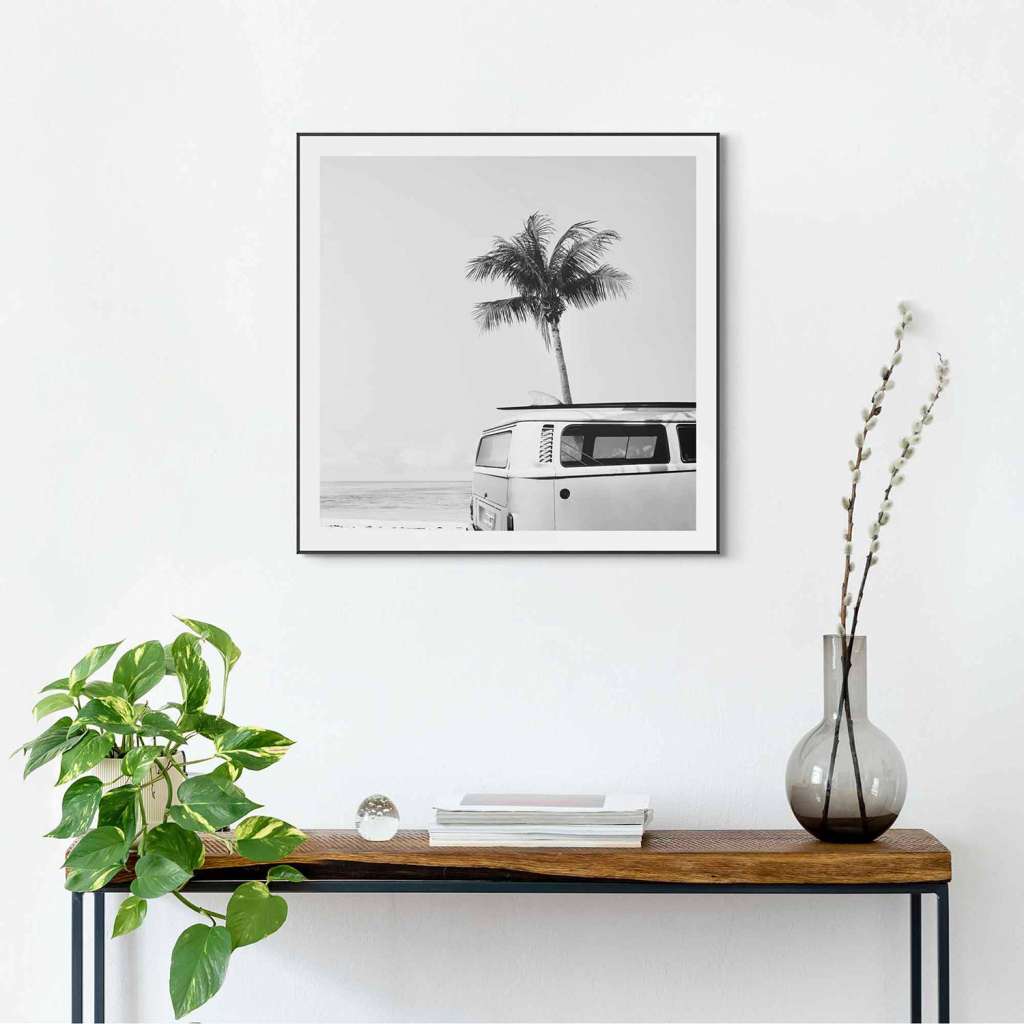 home24 Gerahmtes Bild Vintage VW Bully Palme