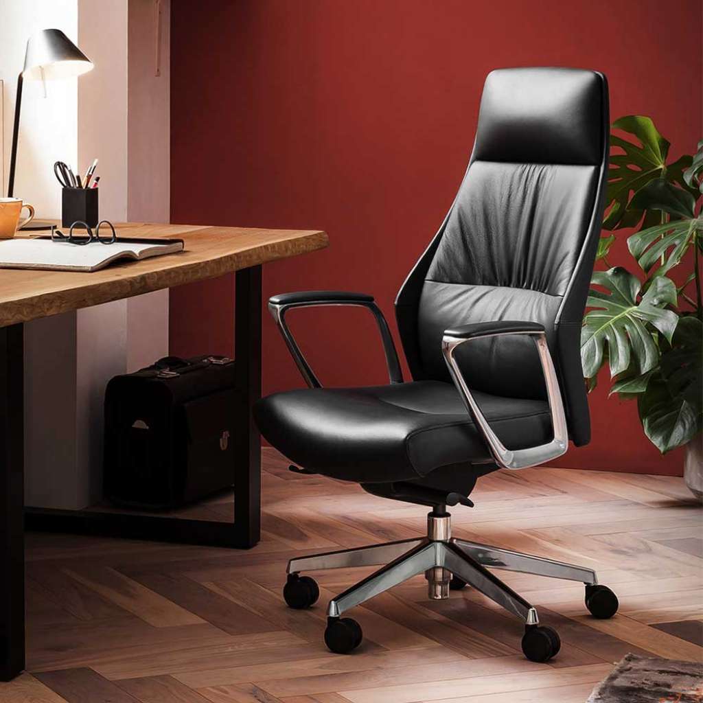 Premium Chefsessel aus gedecktem Glattleder Schwarz