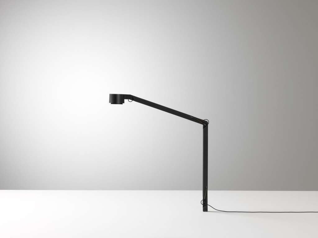 Wästberg - w 127 Tischleuchte - Pin - schwarz - indoor