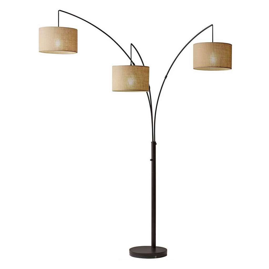 Bogenleuchte drei Stoffschirme Marmorplatte