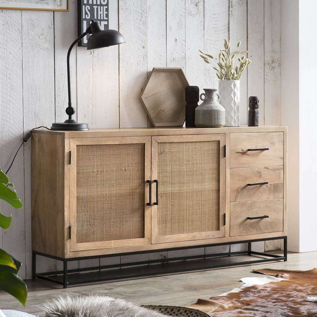 Sideboard aus Mangobaum Holz & Rattan Bügelgestell