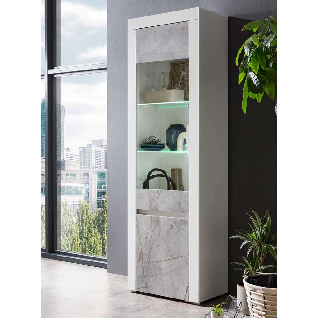Esszimmervitrinenschrank in modernem Design 200 cm hoch