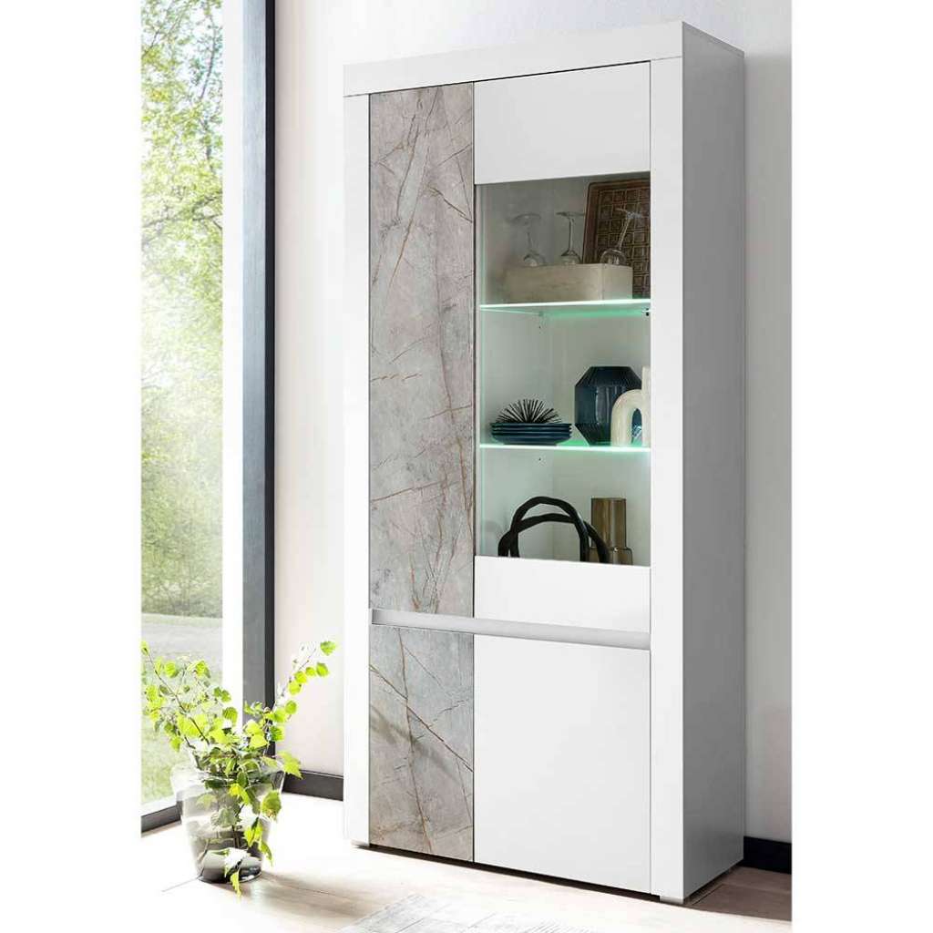Esszimmer Vitrine mit Beleuchtung bestellbar 4 türig