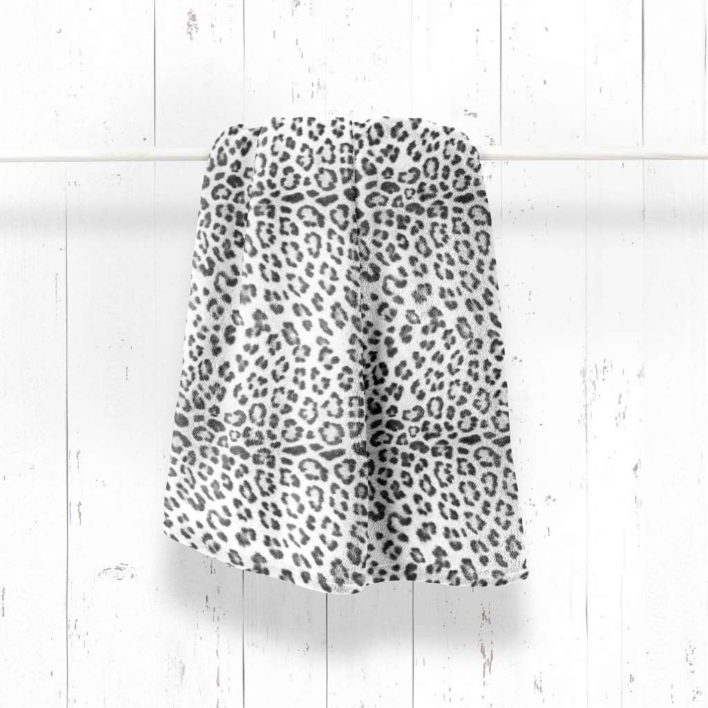 home24 Plaid Snow Leopard