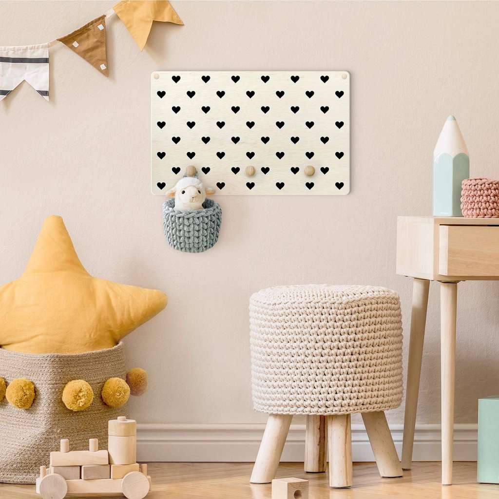 home24 Kindergarderobe Schwarze Herzen