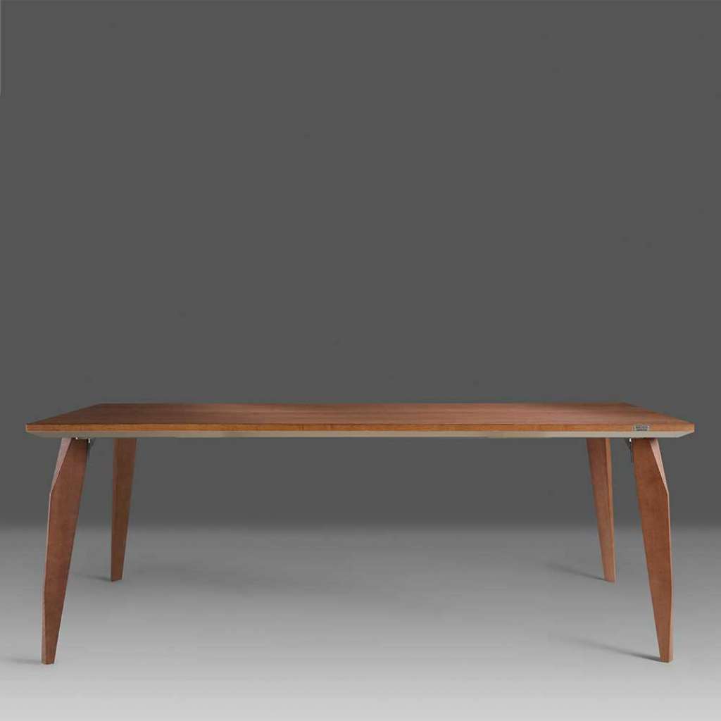 Esszimmertisch in Nussbaumfarben Kante Nickelfarben