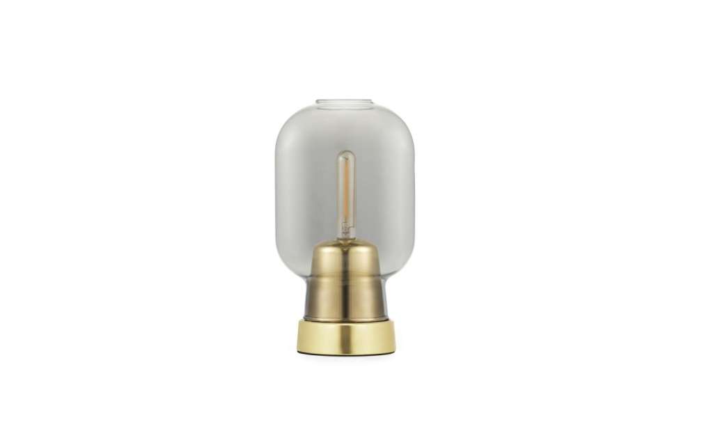 Normann Copenhagen - Amp brass Tischleuchte - smoke/brass - indoor