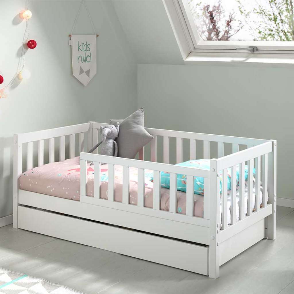 Kleinkinderbett in Weiß Rausfallschutz Gitter