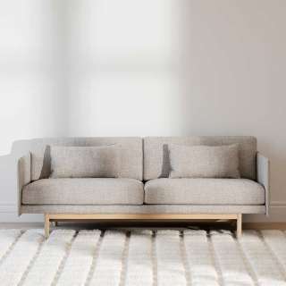 Dreisitzer Couch in Grau Vierfußgestell aus Holz