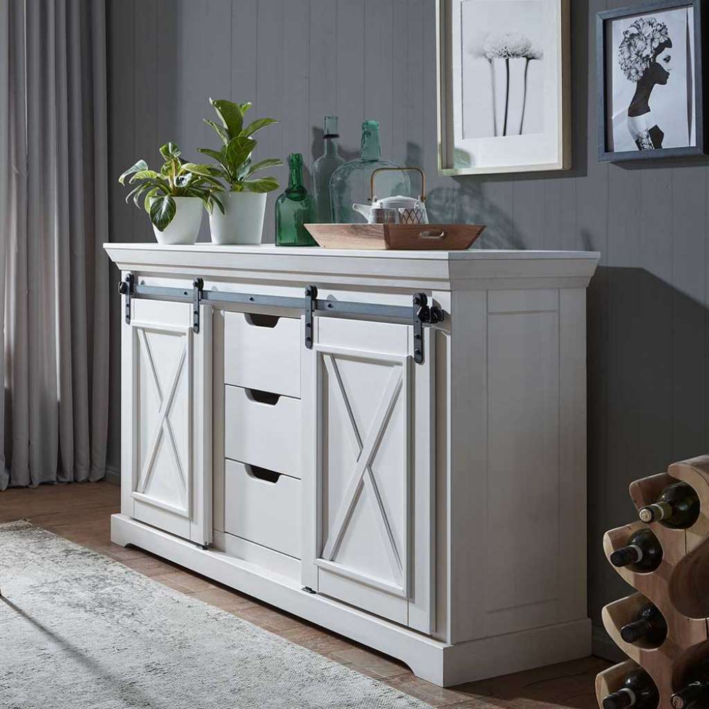 Weißes Sideboard im Landhausstil Schiebetüren