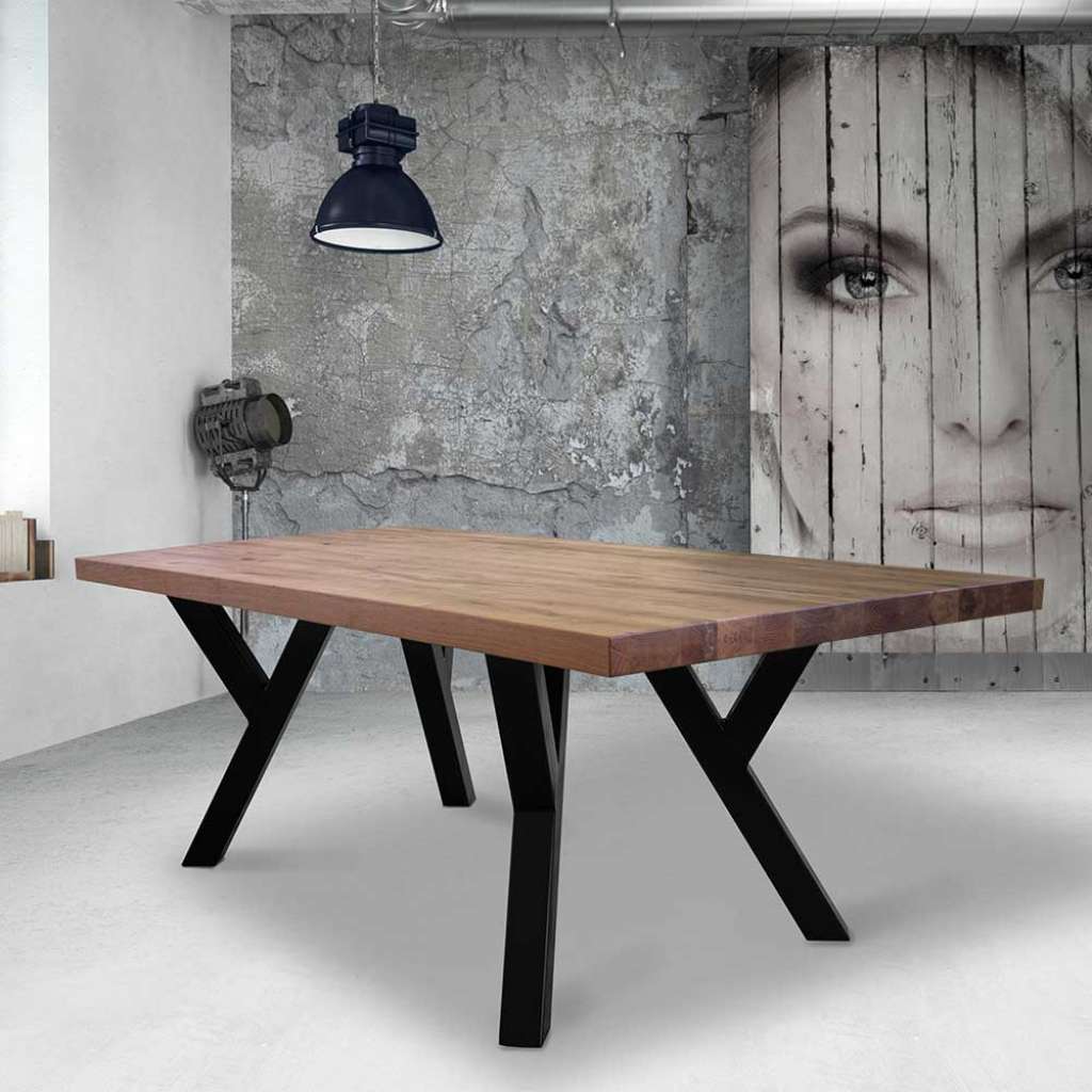 Esszimmertisch aus Wildeiche Massivholz geölt Stahl Y Fußgestell