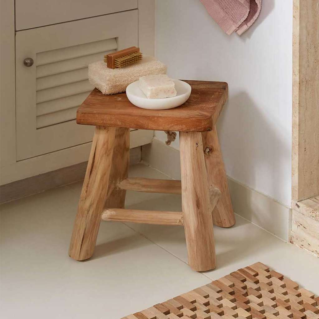 Kleiner Teak Holzhocker im Landhausstil 30 cm Sitzhöhe