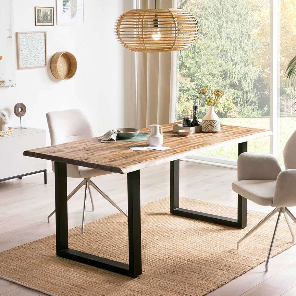 Baumkantentisch Akazie mit Bügelgestell Industry und Loft Stil