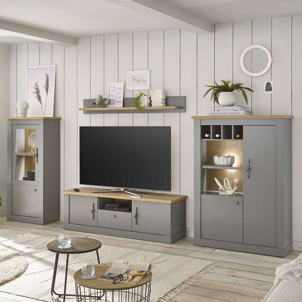 Landhaus Wohnzimmerwand in Lichtgrau Eichefarben (vierteilig)