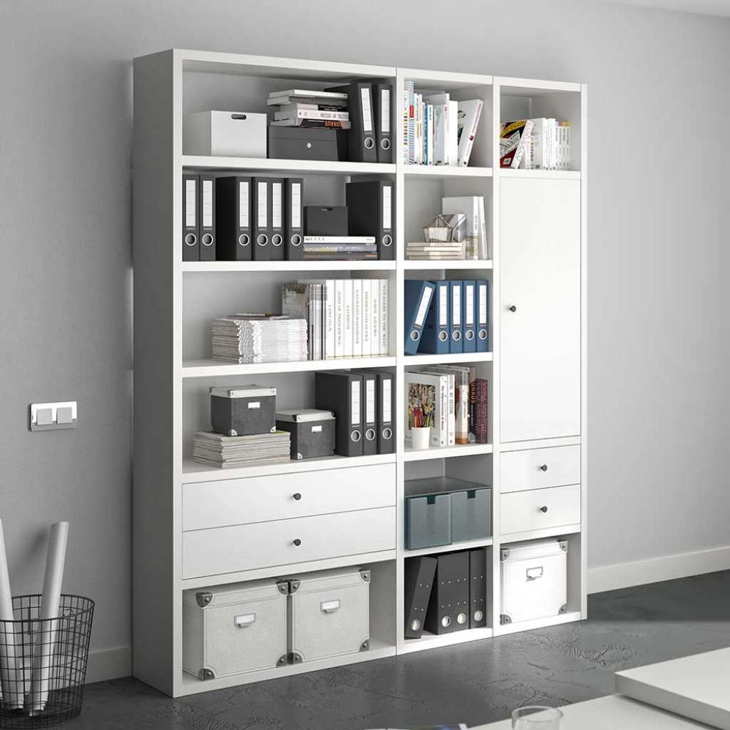 Weiße Regalwand mit vier Schubladen und Tür Made in Germany