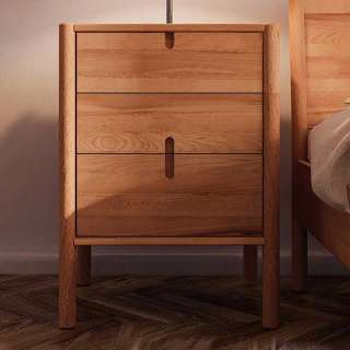 Nachtschrank mit drei Schubladen 69 cm hoch - 36 cm tief