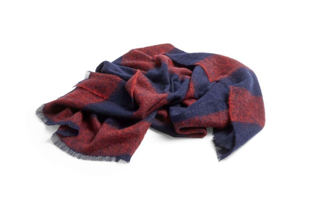 HAY - Mohair Decke - red - indoor