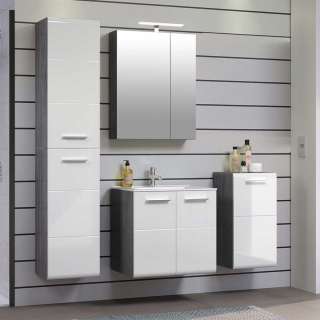 Badmöbel mit Waschbecken in modernem Design 170 cm hoch (vierteilig)