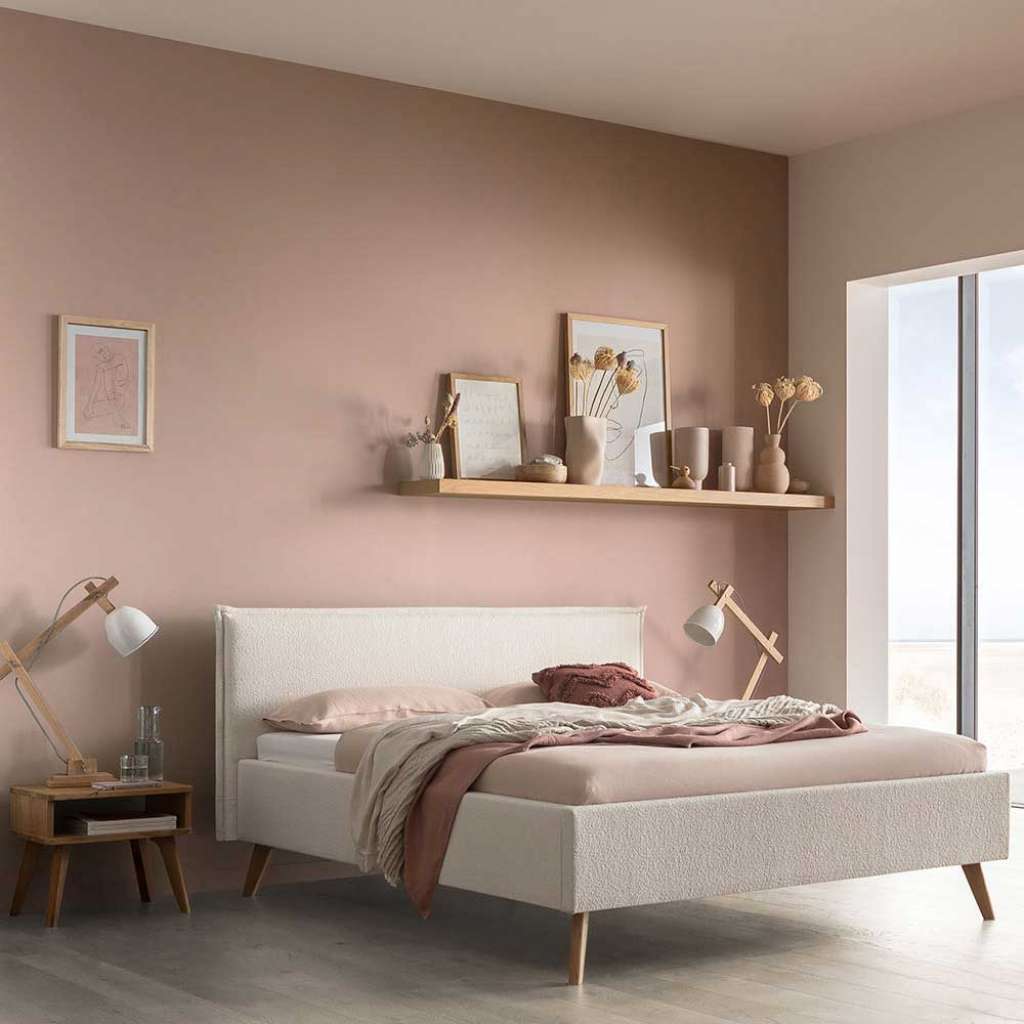 Polster Bett Boucle Creme im Skandi Design Vierfußgestell aus Holz