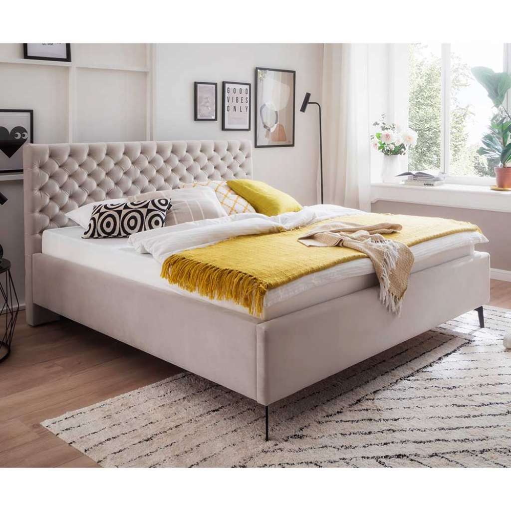 Doppelbett Polster Beige aus Samt inklusive Lattenroste
