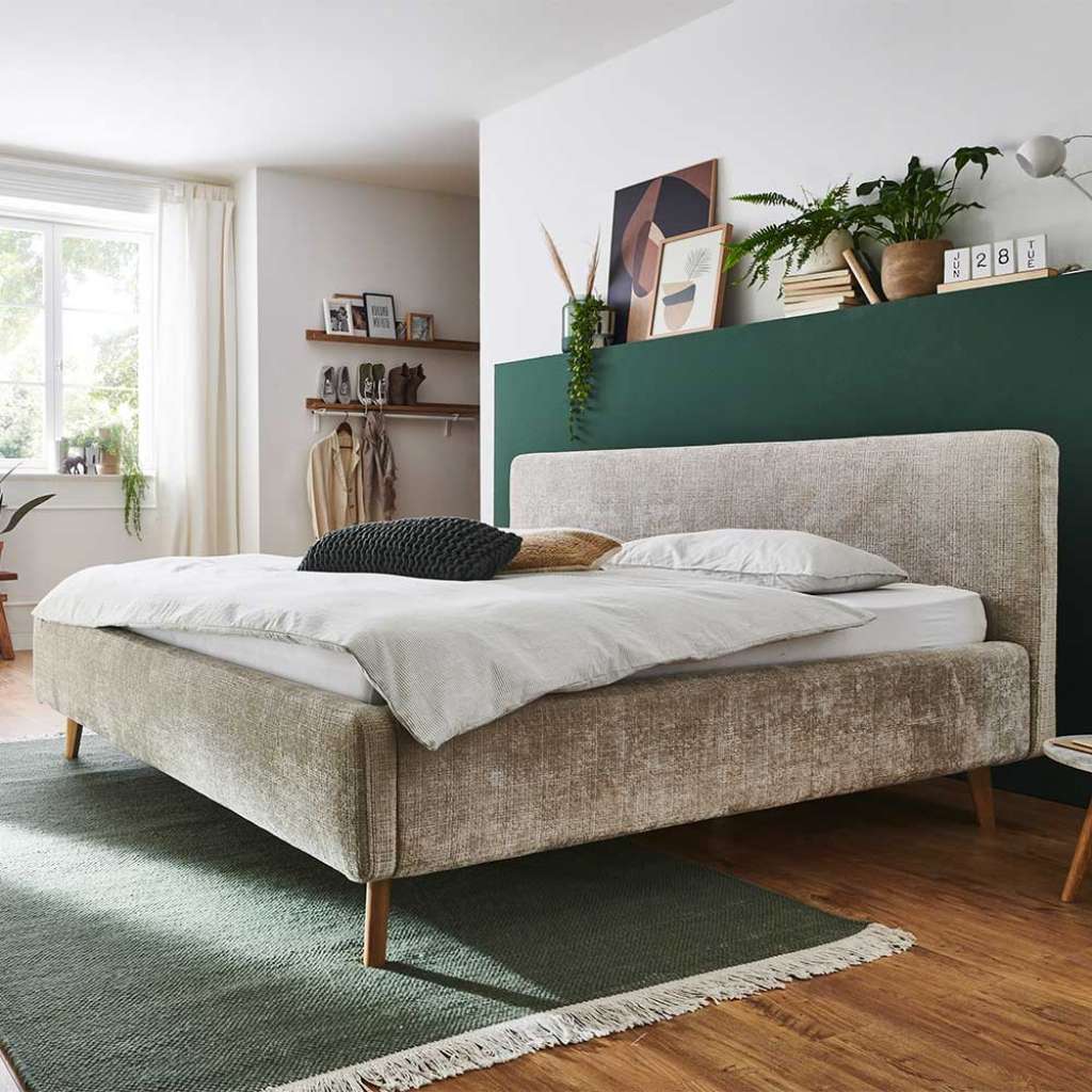 Doppelbettgestell mit Polster in Beige Vierfußgestell aus Holz