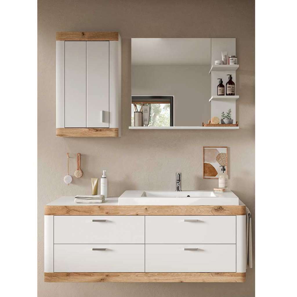 Badmöbel mit Waschbecken in modernem Design 133 cm breit (dreiteilig)
