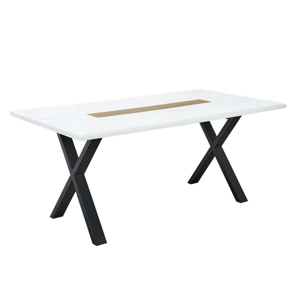 Essenstisch in modernem Design X Gestell aus Metall