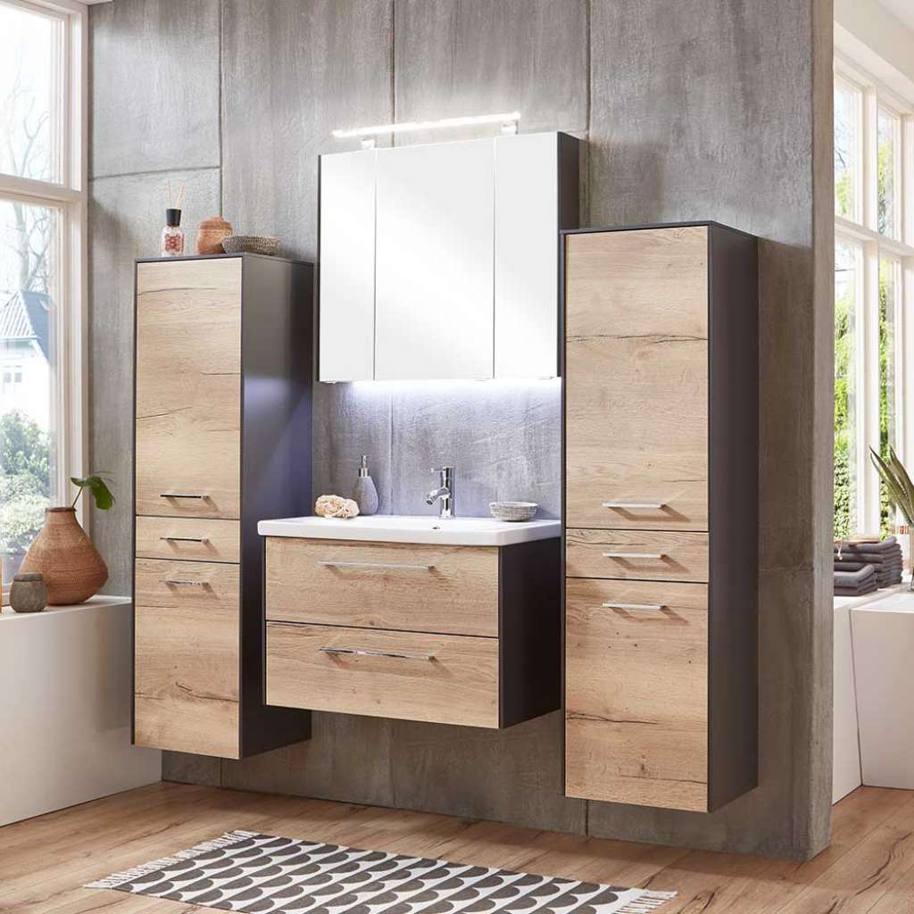 Moderne Badmöbel hängend Made in Germany montiert (vierteilig)