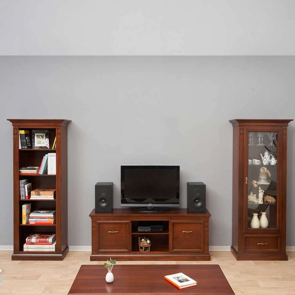 Klassische Wohnwand in Walnussfarben 306 cm breit (dreiteilig)