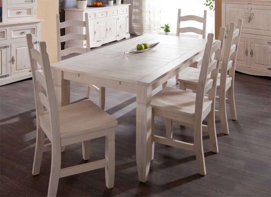 Massivholztisch aus Kiefer