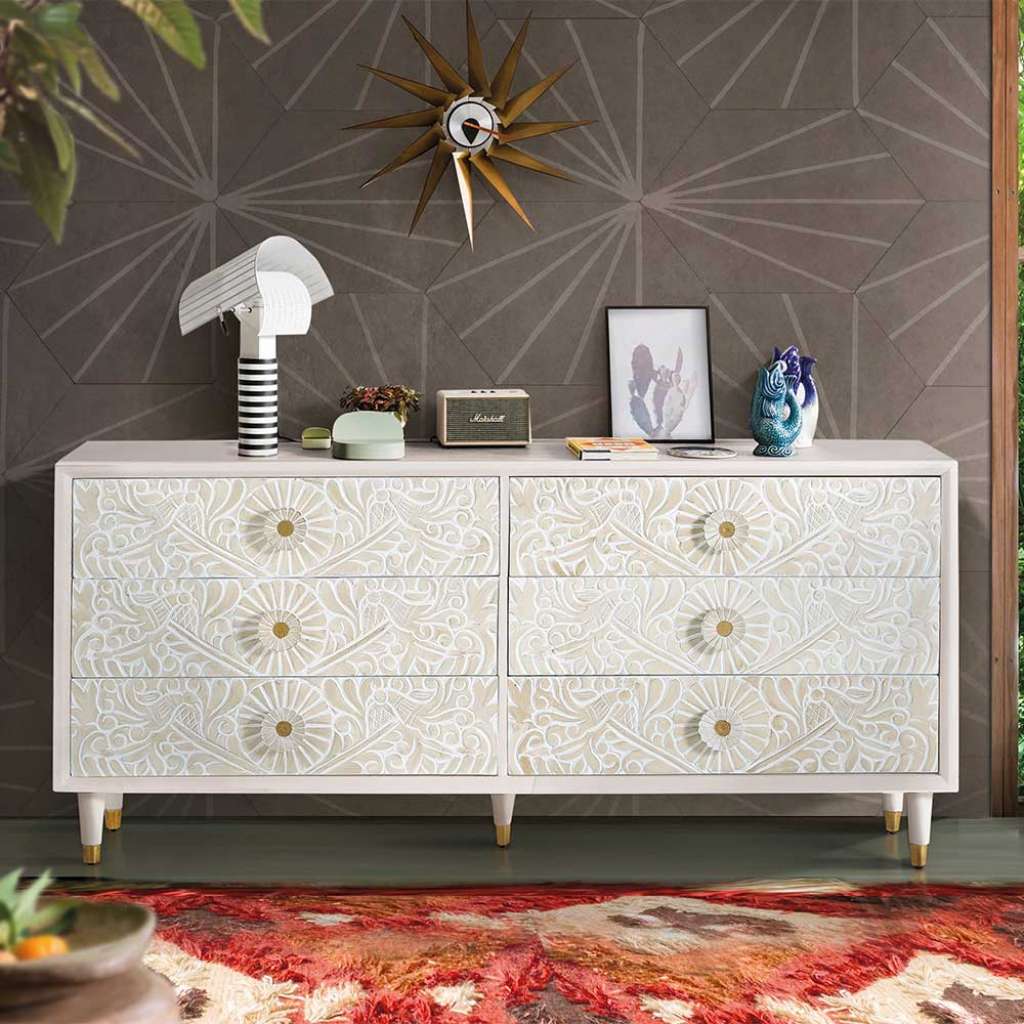 Kommode Sideboard mit sechs Schubladen geschnitzt