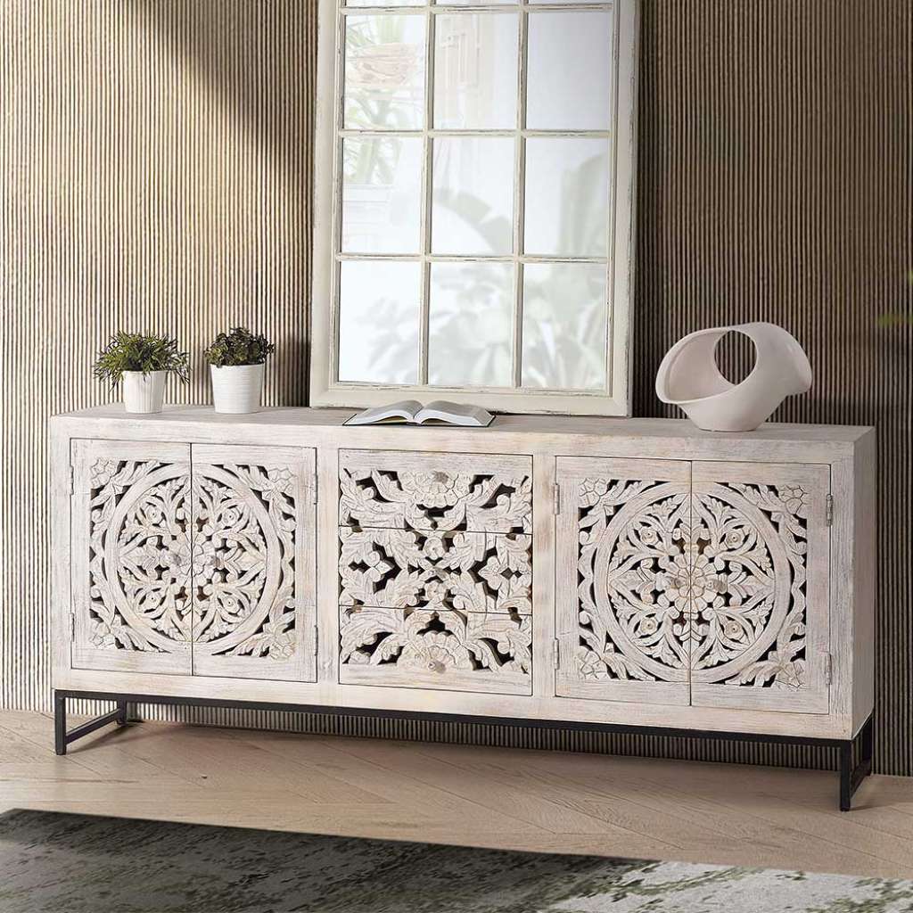 Sideboard Kommode aus Massivholz geschnitzt