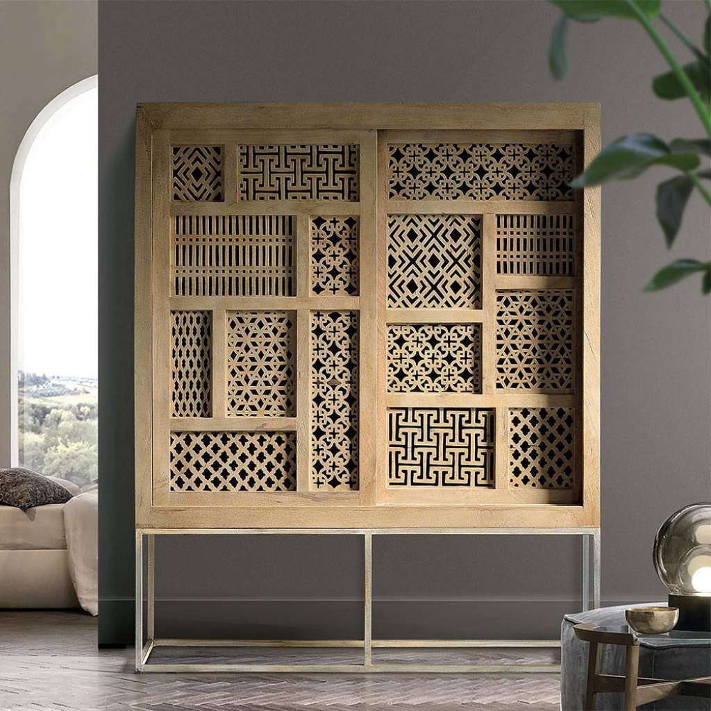 Holzschrank massiv Schrank Holz mit Ornament Muster aus Mangobaum Massivholz