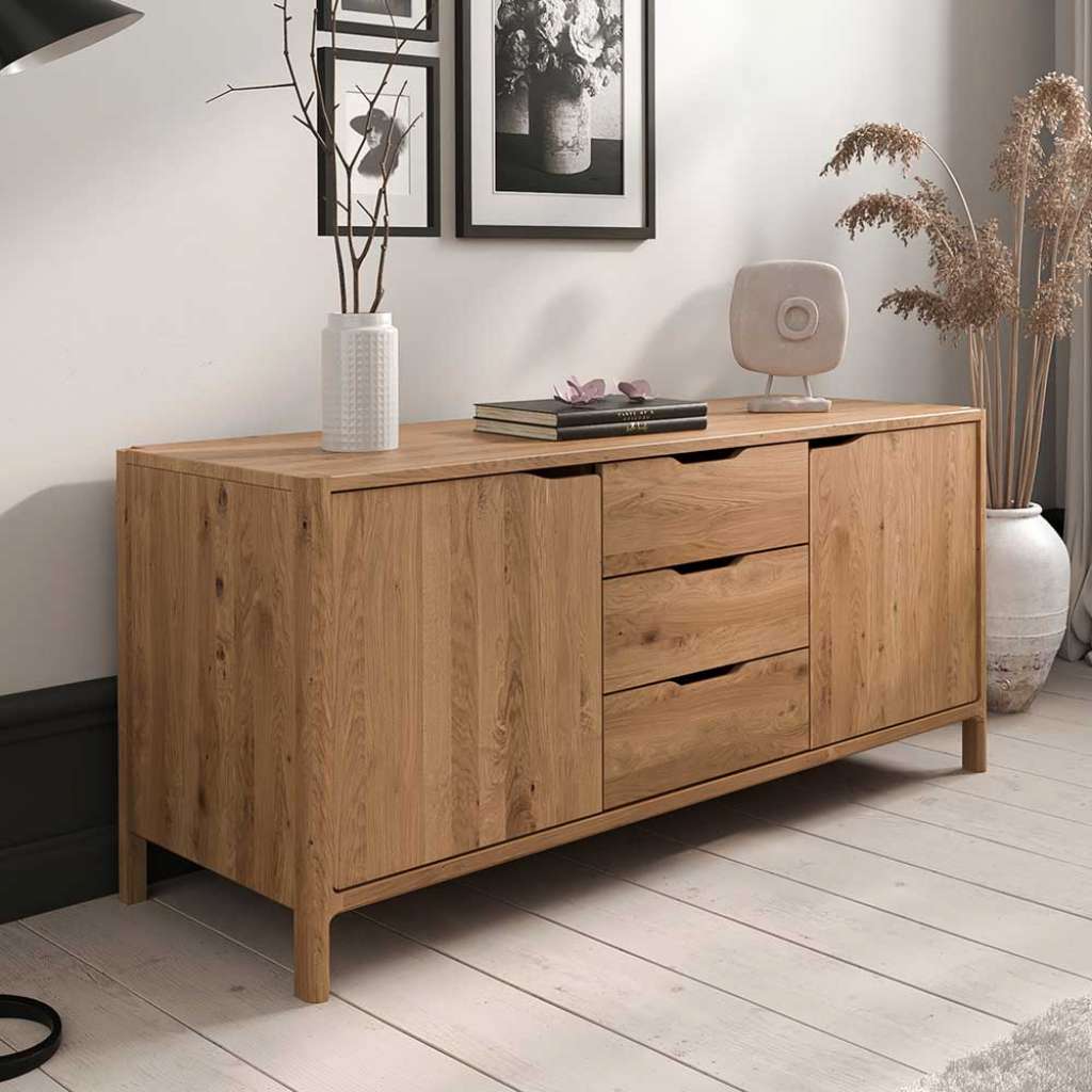 Sideboard Kommode aus Wildeiche Massivholz mit drei Schubladen