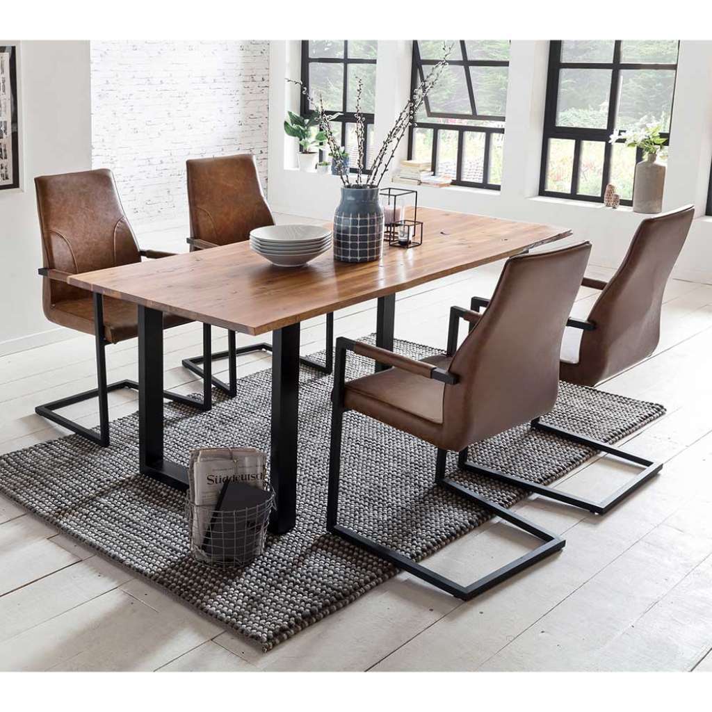 Esszimmergruppe aus Kunstleder vier Stühle (fünfteilig)