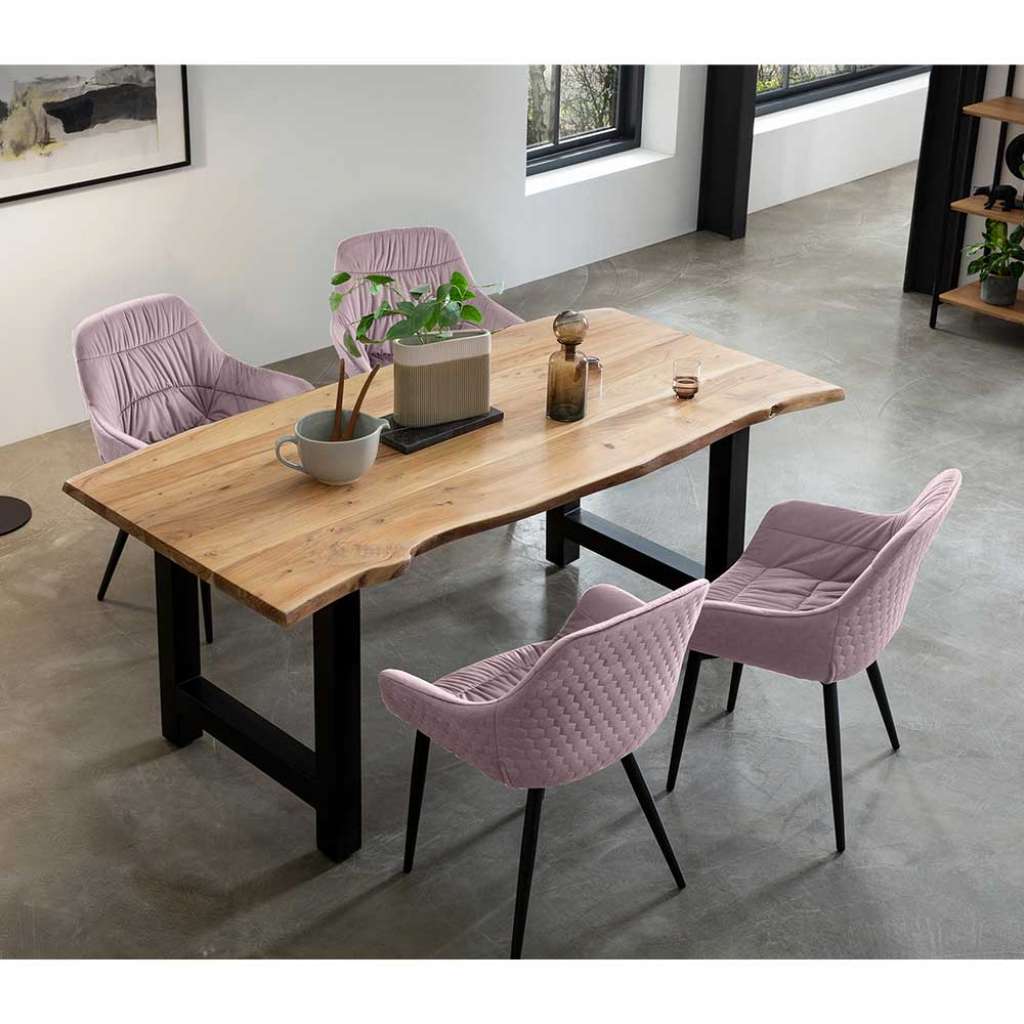 Esszimmergruppe in Rosa Metall (fünfteilig)