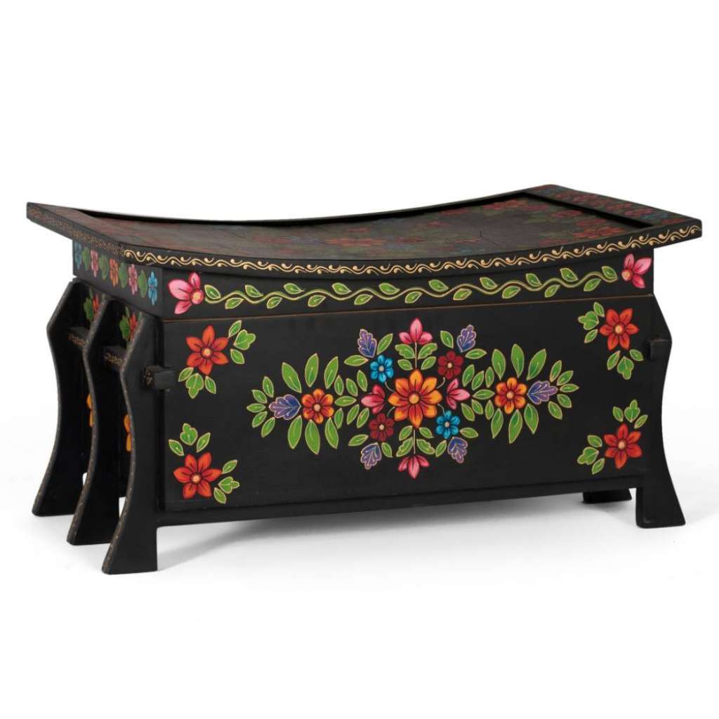 Truhe Holztruhe handbemalt mit Blumen Motiv