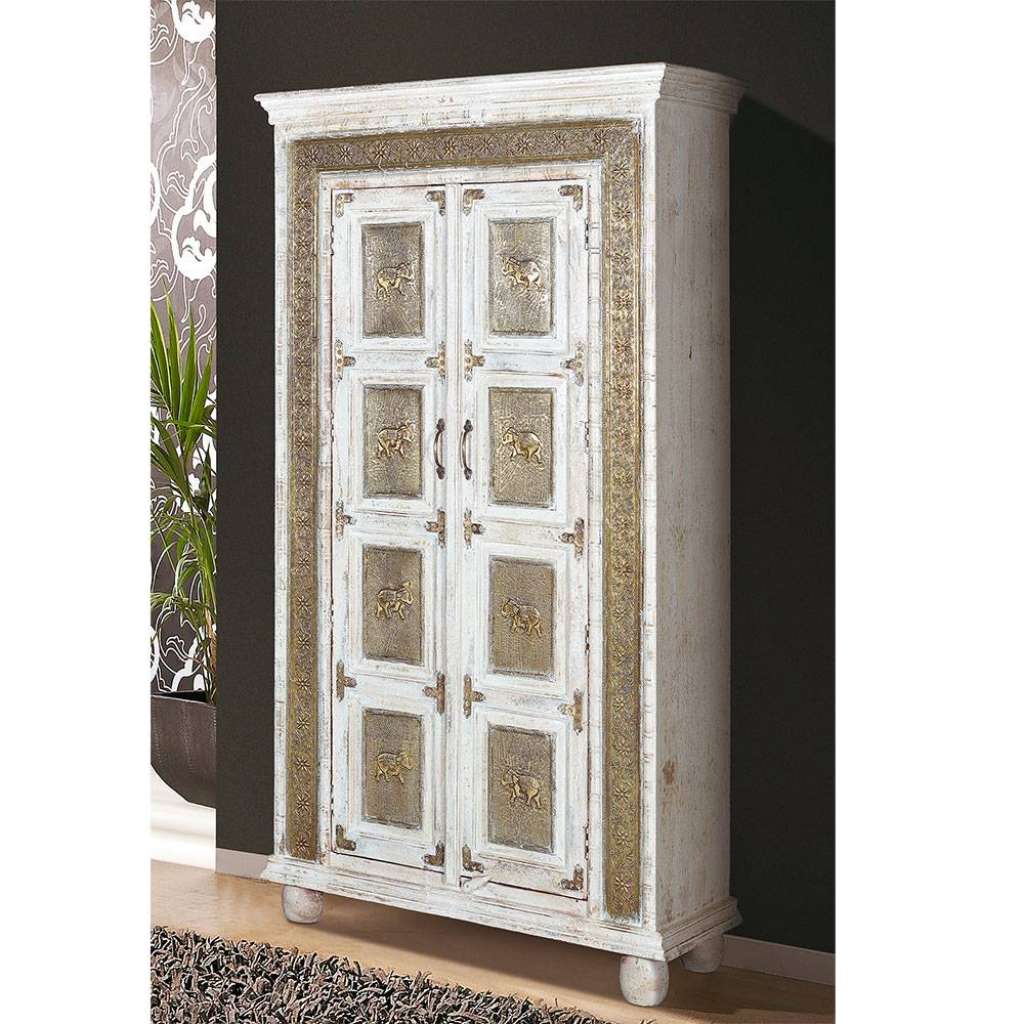 Holzschrank Massiv Massivholzschrank im orientalischen Stil in Weiß