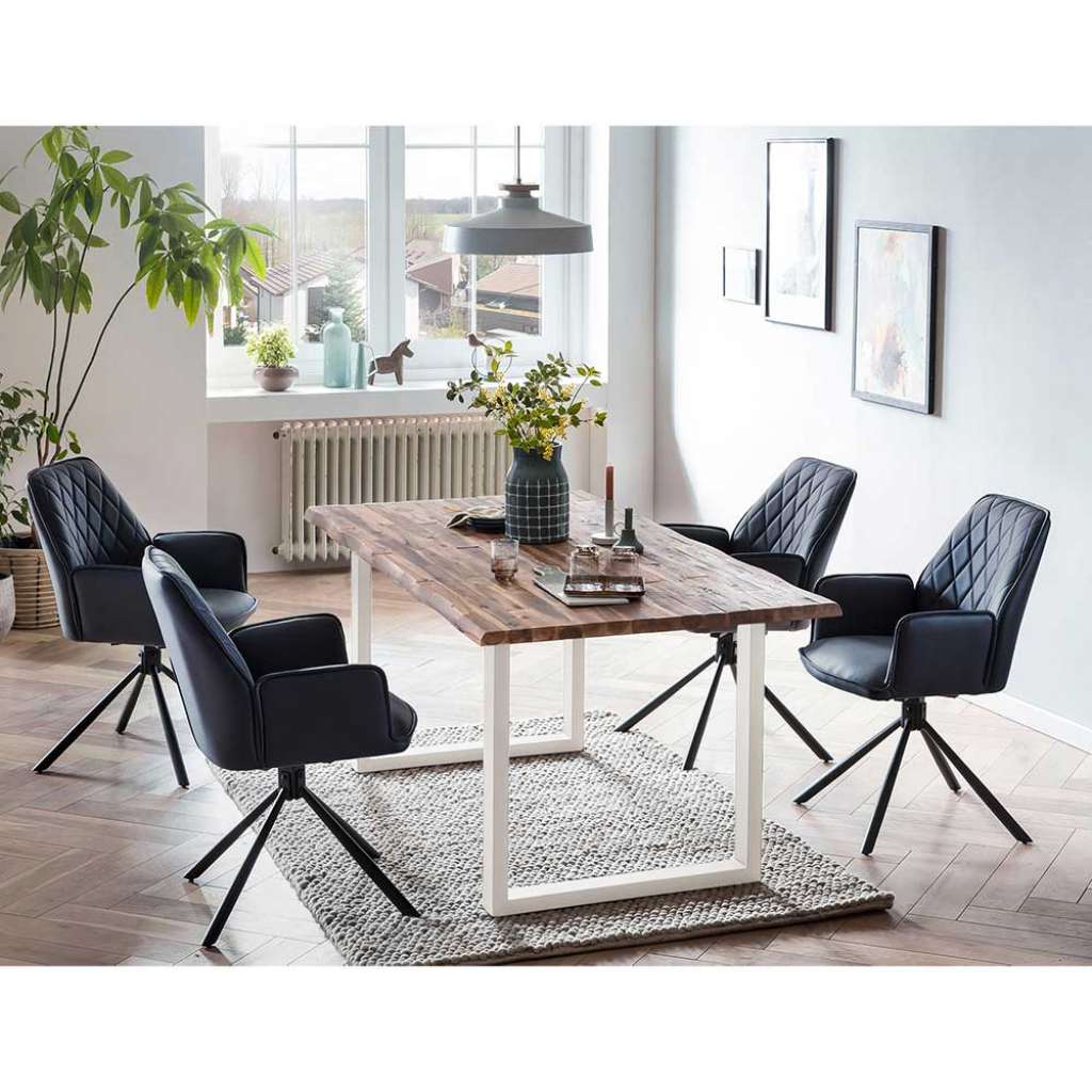 Essgruppe mit Rautensteppung vier Stühle (fünfteilig)