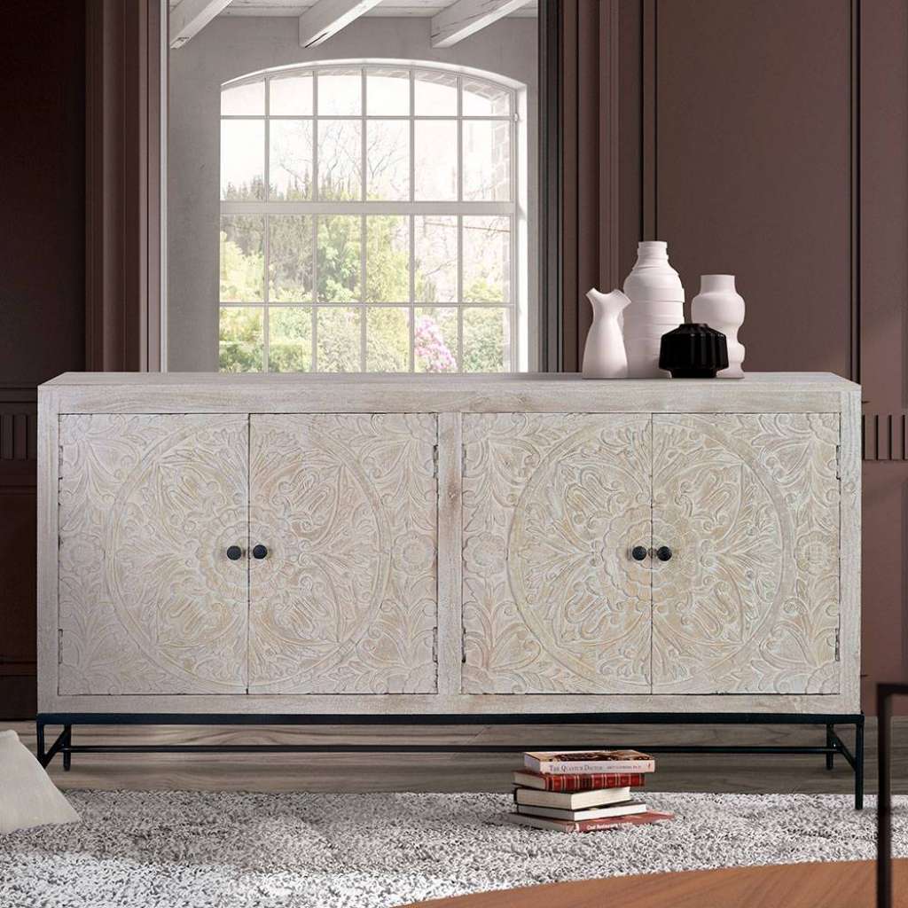 Sideboard Kommode mit Vierfußgestell aus Metall geschnitzt