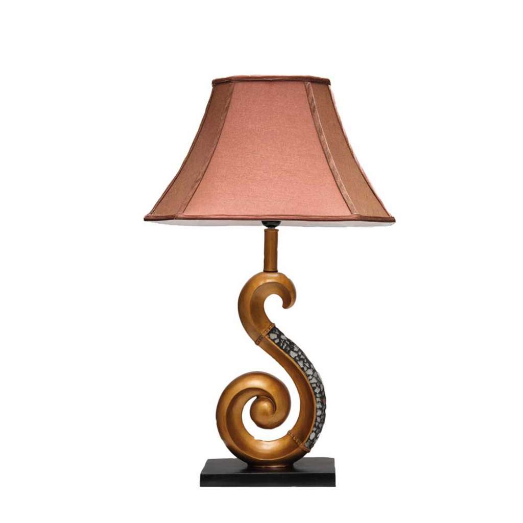 Design Tischleuchte mit S Fuß Goldfarben