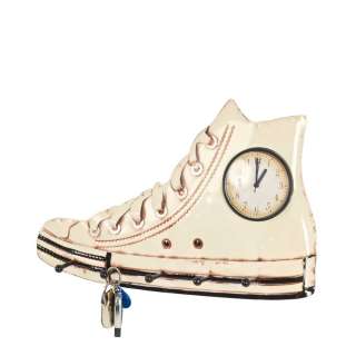 Design Garderobe in Creme Sneaker Design Metall