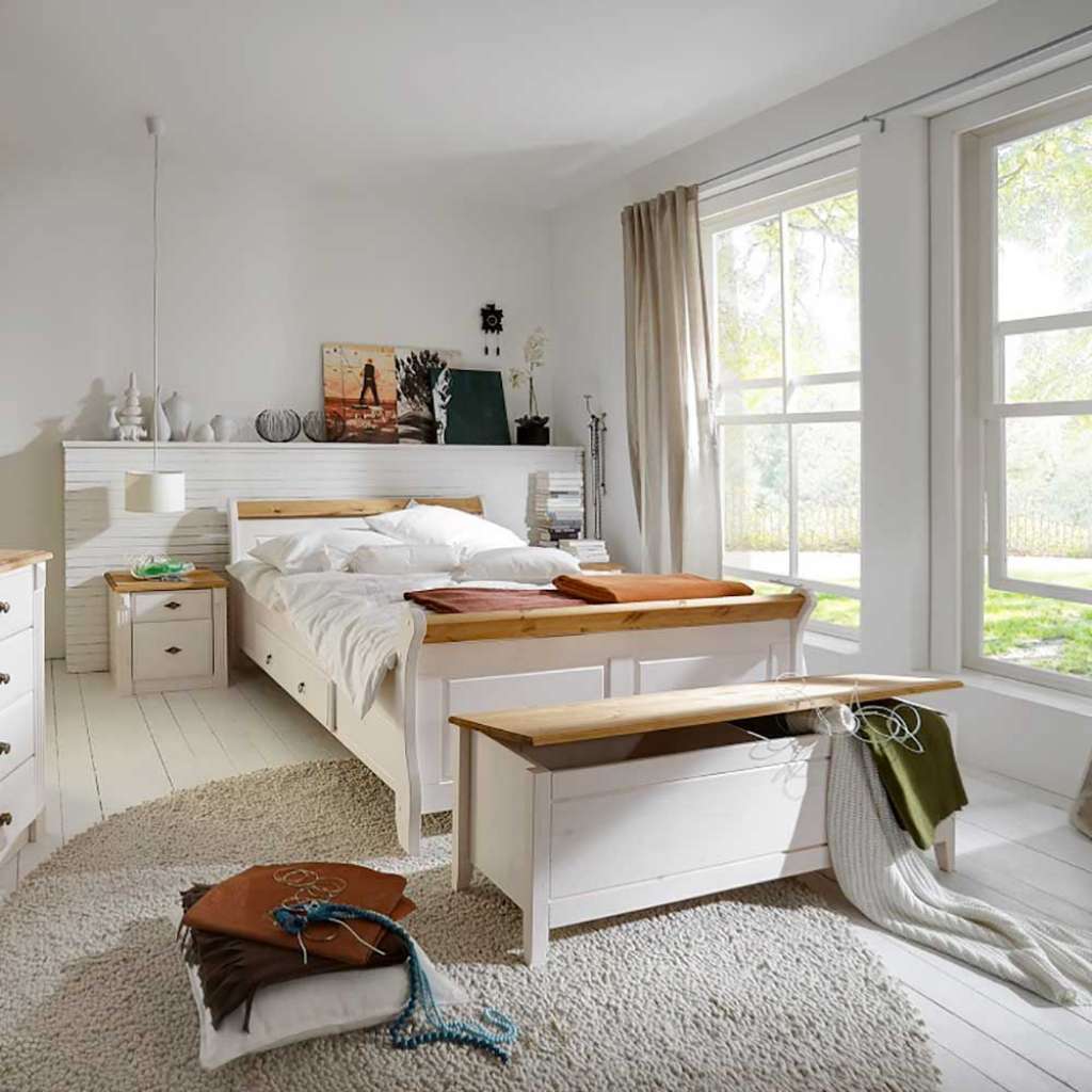 Landhaus Schlafzimmer in Weiß Kiefer massiv (4-teilig)