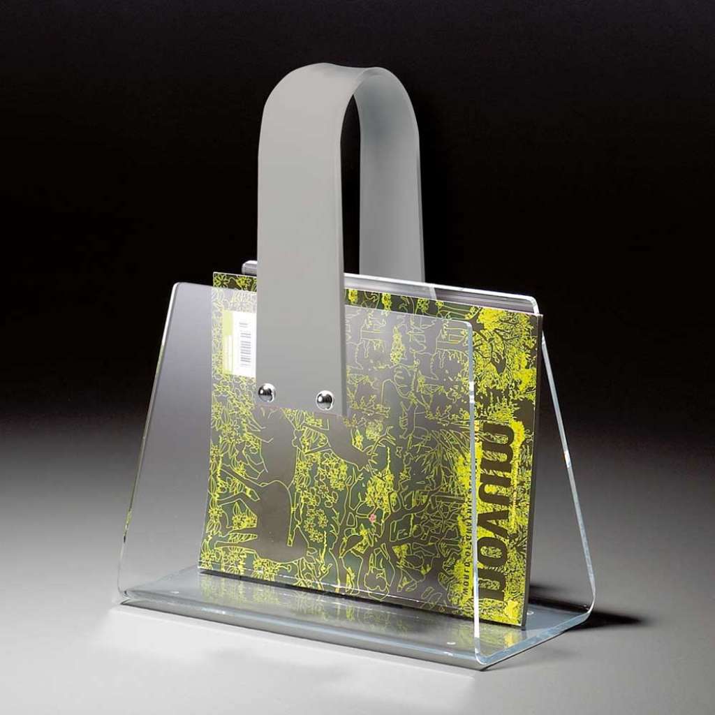 Zeitungstasche aus Acrylglas Hellgrau