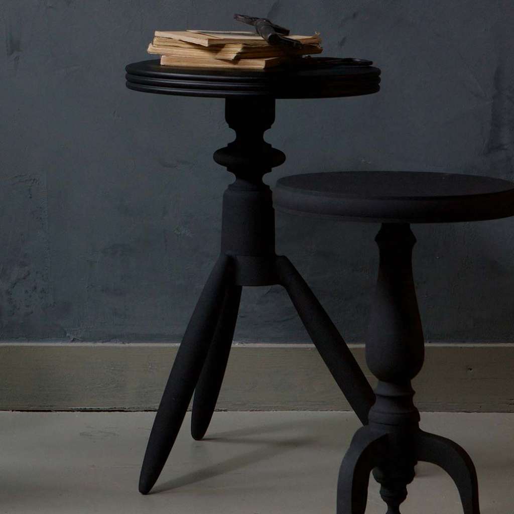 Runder Hocker in Schwarz Aluminium Eisen