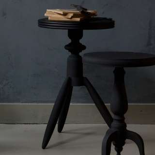 Runder Hocker in Schwarz Aluminium Eisen